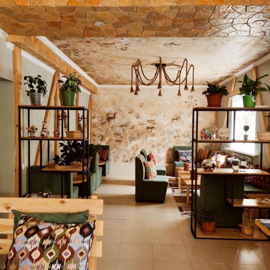 Silkroad Guesthouse Bisjkek Eksteriør bilde