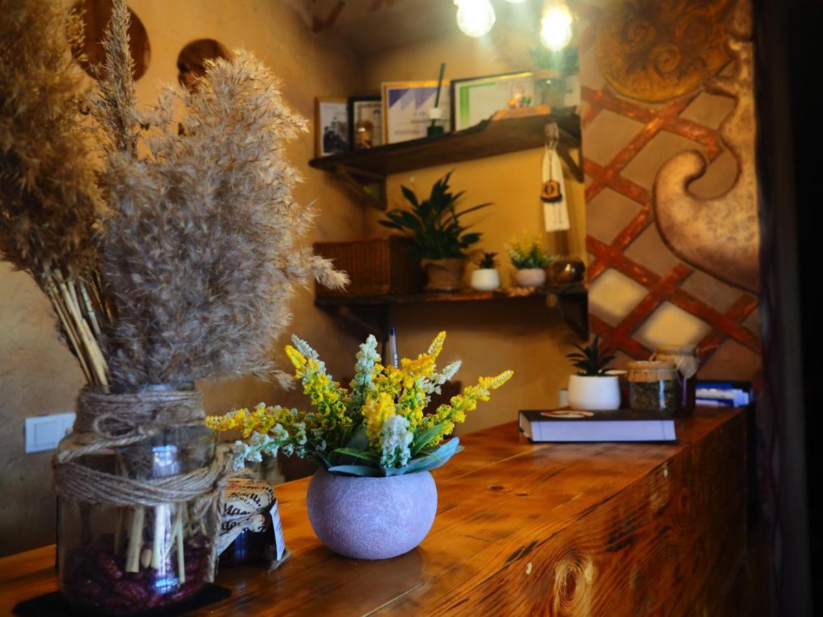 Silkroad Guesthouse Bisjkek Eksteriør bilde