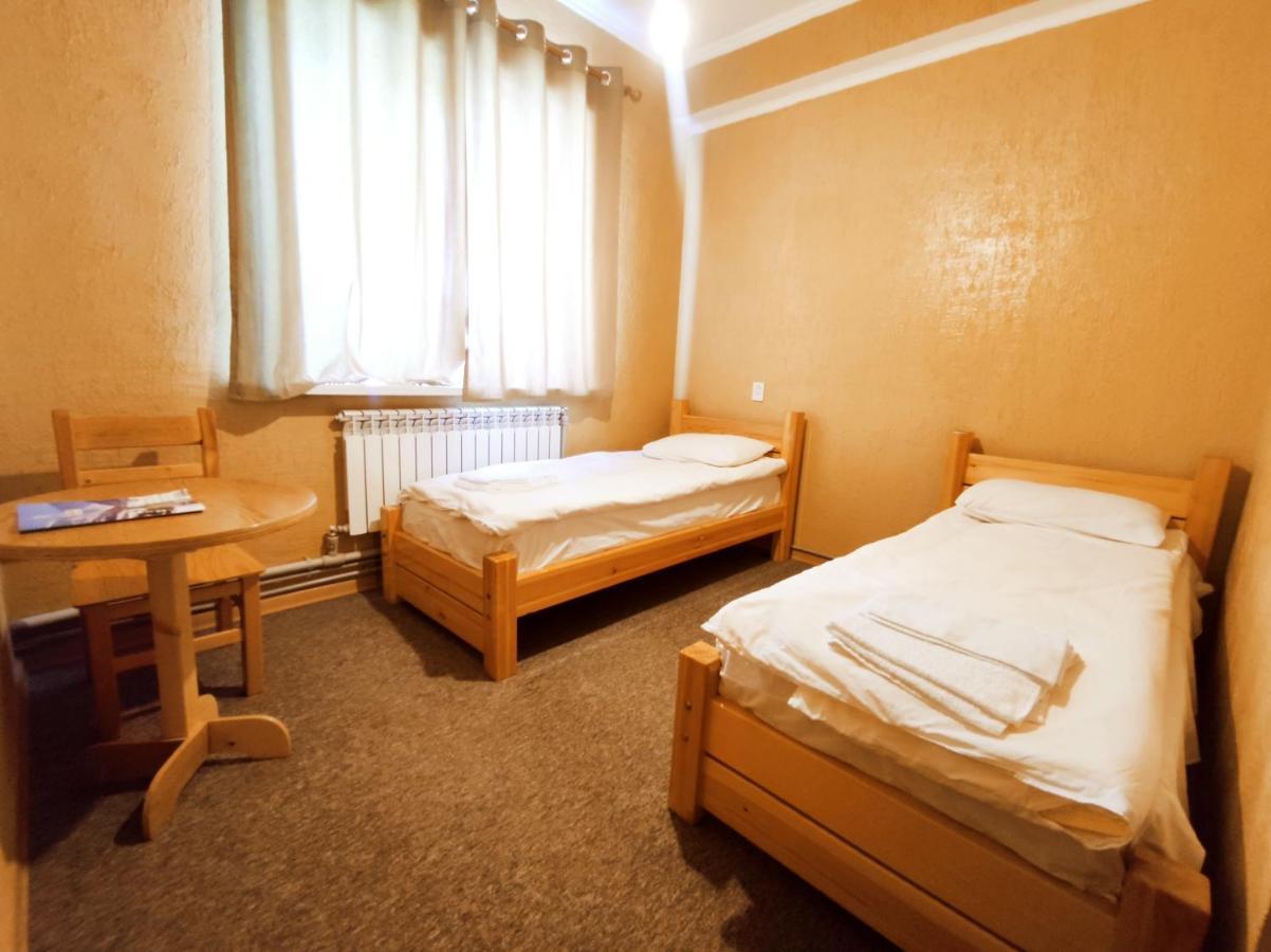 Silkroad Guesthouse Bisjkek Eksteriør bilde