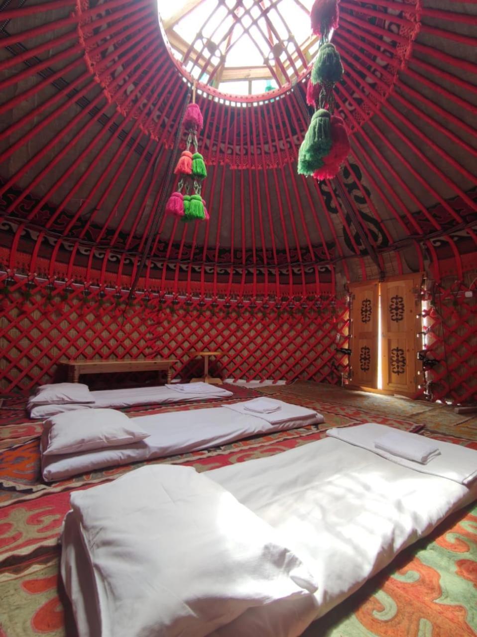 Silkroad Guesthouse Bisjkek Eksteriør bilde